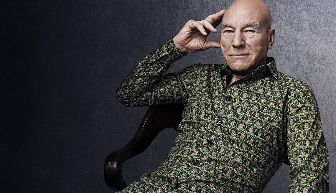 1140 pink green shirt patrick stewart interview.imgcache.rev8432a1933ffe7ebc19f541f3b099bad6