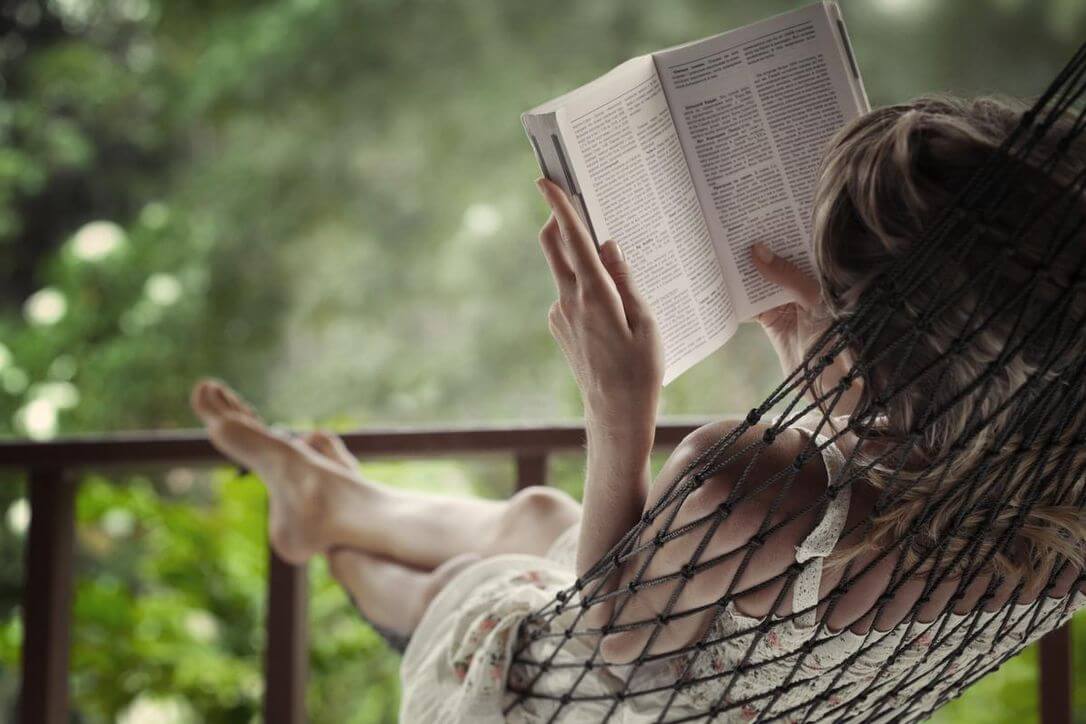 reading print book