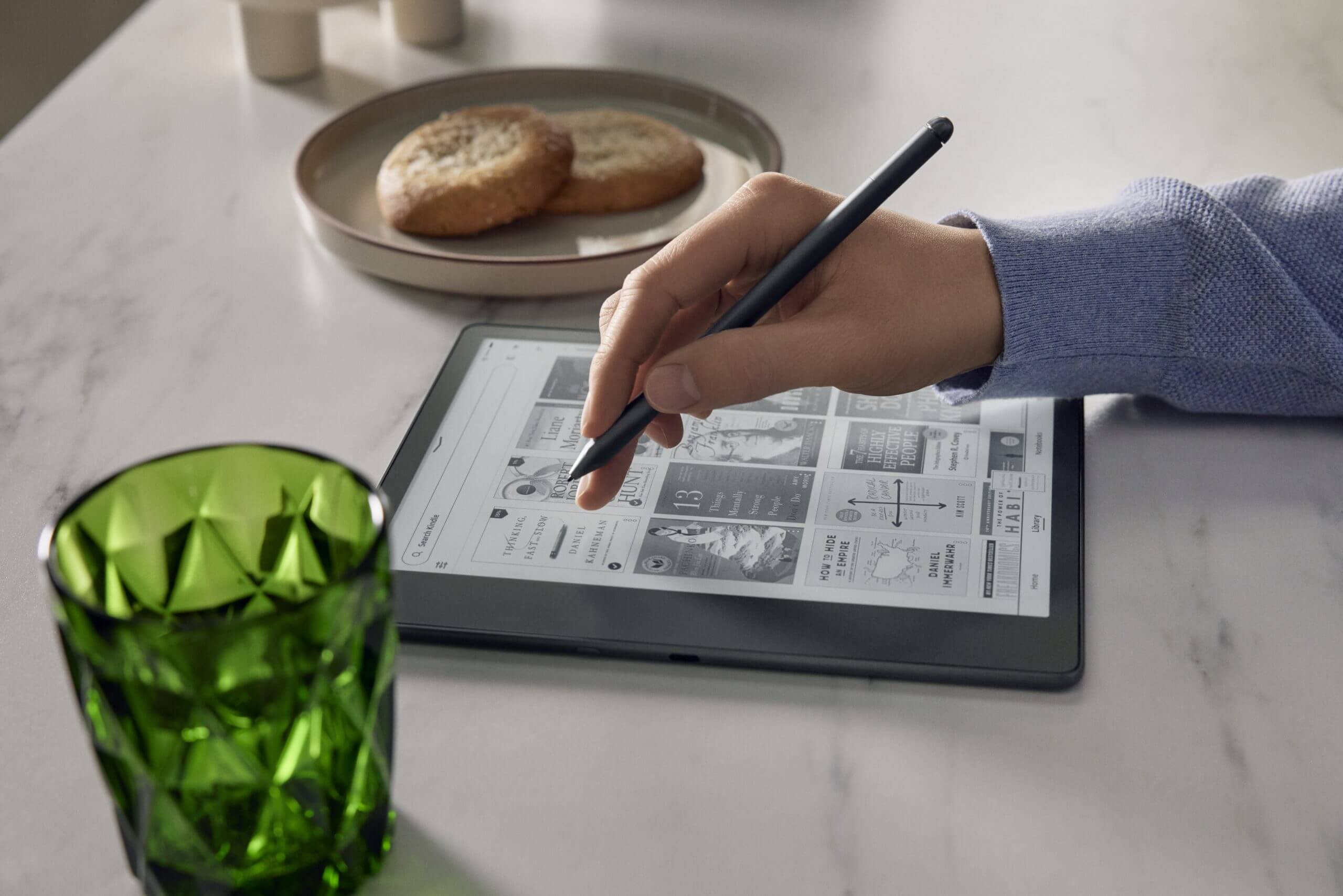 Kindle Scribe Library scaled