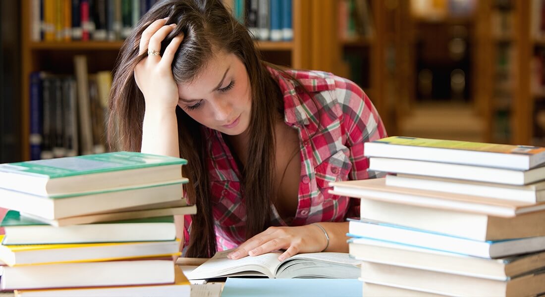 student turn to piracy sites